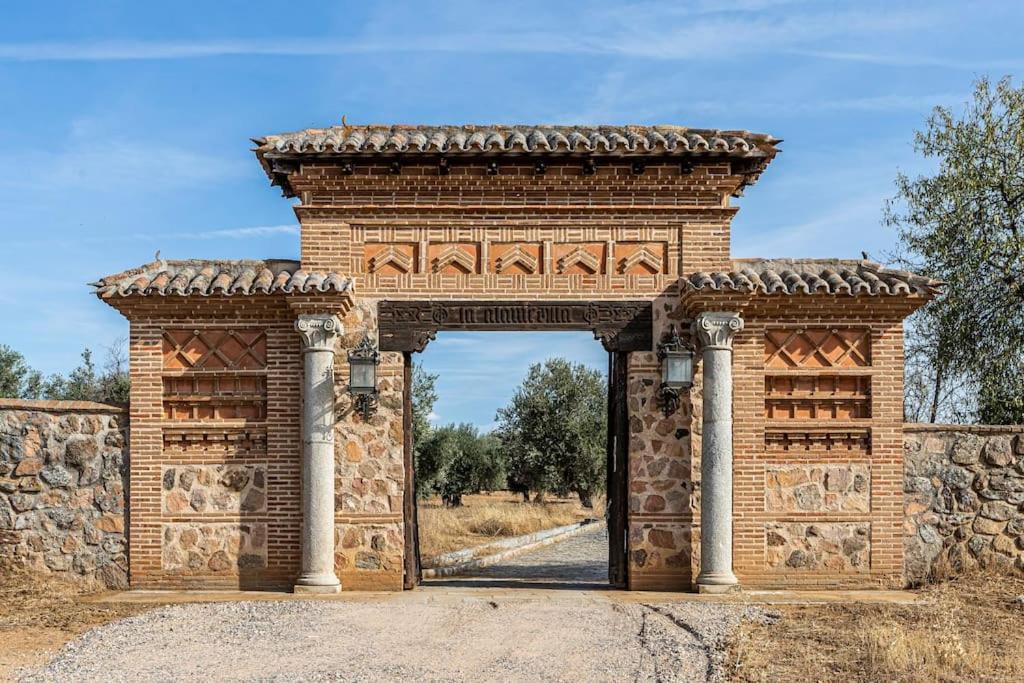 Casa Palacio Toledo Puy Du Fou المظهر الخارجي الصورة