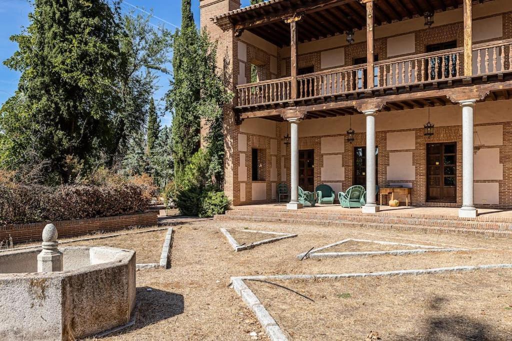 Casa Palacio Toledo Puy Du Fou المظهر الخارجي الصورة