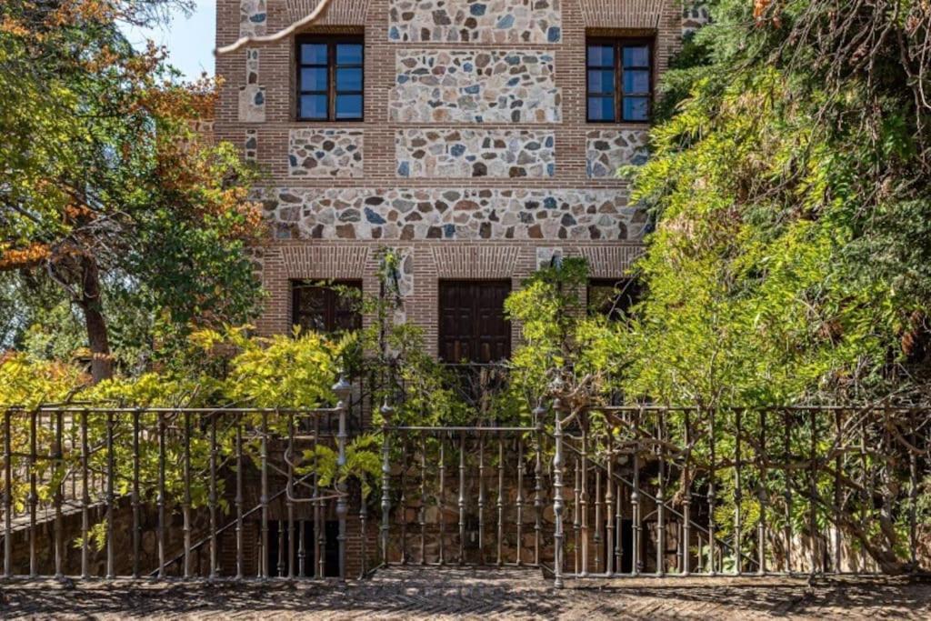 Casa Palacio Toledo Puy Du Fou المظهر الخارجي الصورة