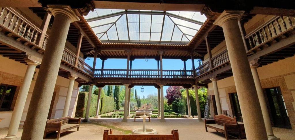 Casa Palacio Toledo Puy Du Fou المظهر الخارجي الصورة